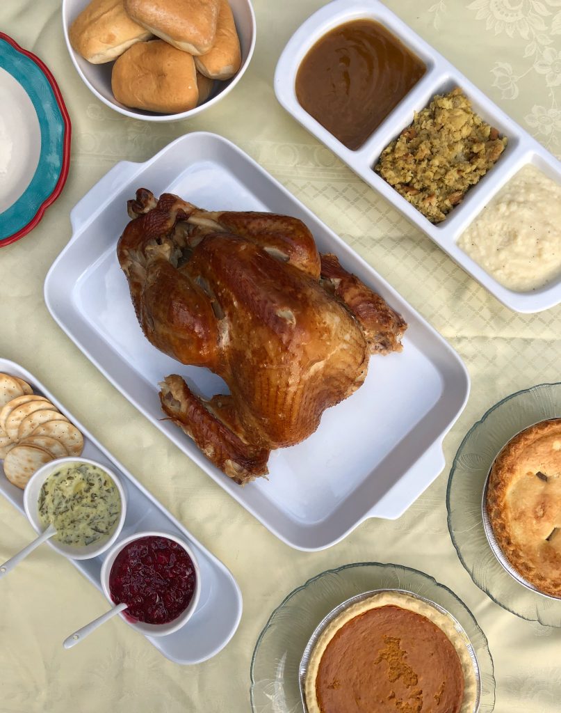 Roasted turkey and sides for any easy thanksgiving from Boston Market #ad #BostonMarketHoliday